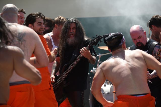 Prison riot breaks out during Slayer's performance LEFT TO RIGHT/Band:  Tom Araya, Kerry King